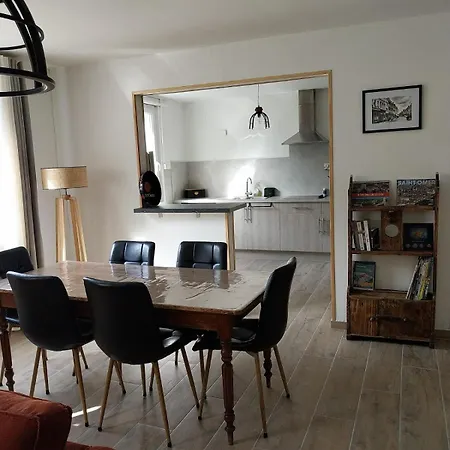 Le Reflet De La Cathedrale アパート *