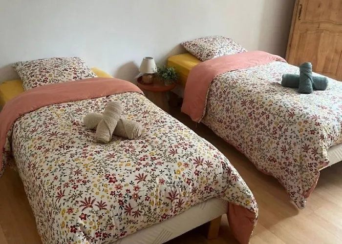 Le Reflet De La Cathédrale *